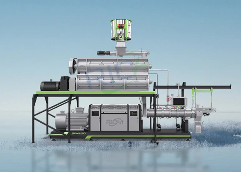 Feed extruder machine manufactured by RICHI